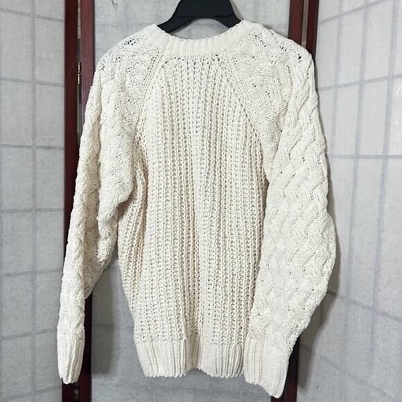 PHILOSOPHY NWT CREAM CABLE KNIT SOFT FLUFFY SWEATER SIZE S/P‎ - Picture 3 of 8